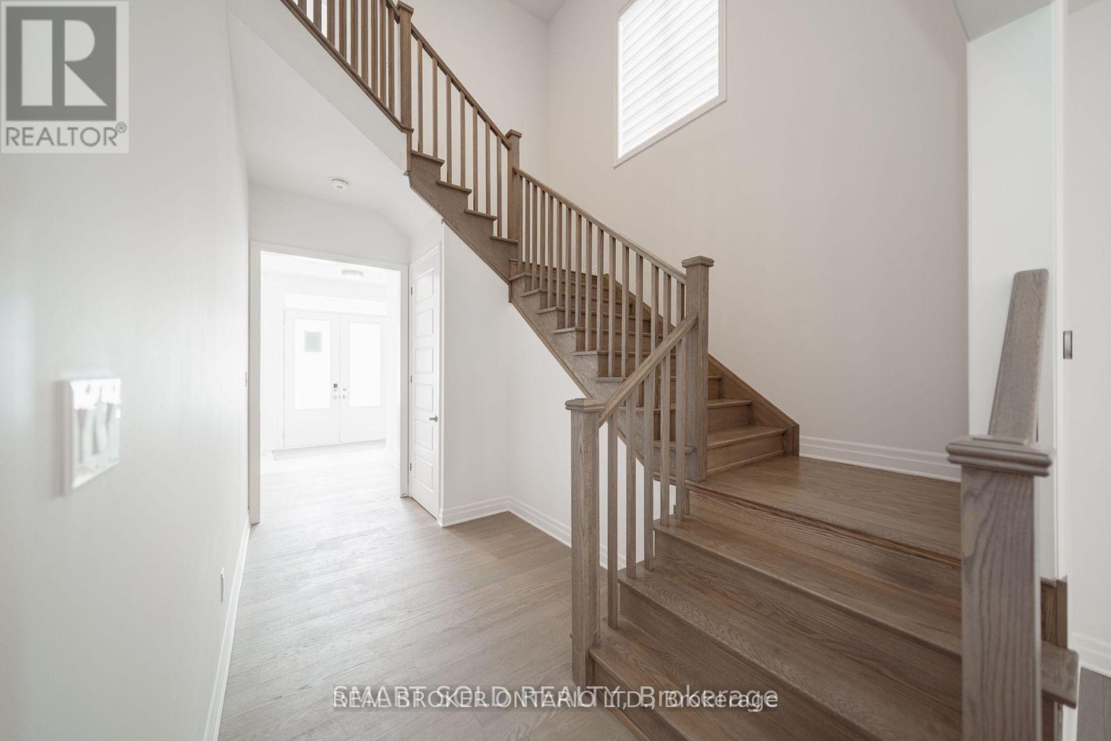 6 Azure Drive, Markham, Ontario  L6C 3M5 - Photo 10 - N13232560