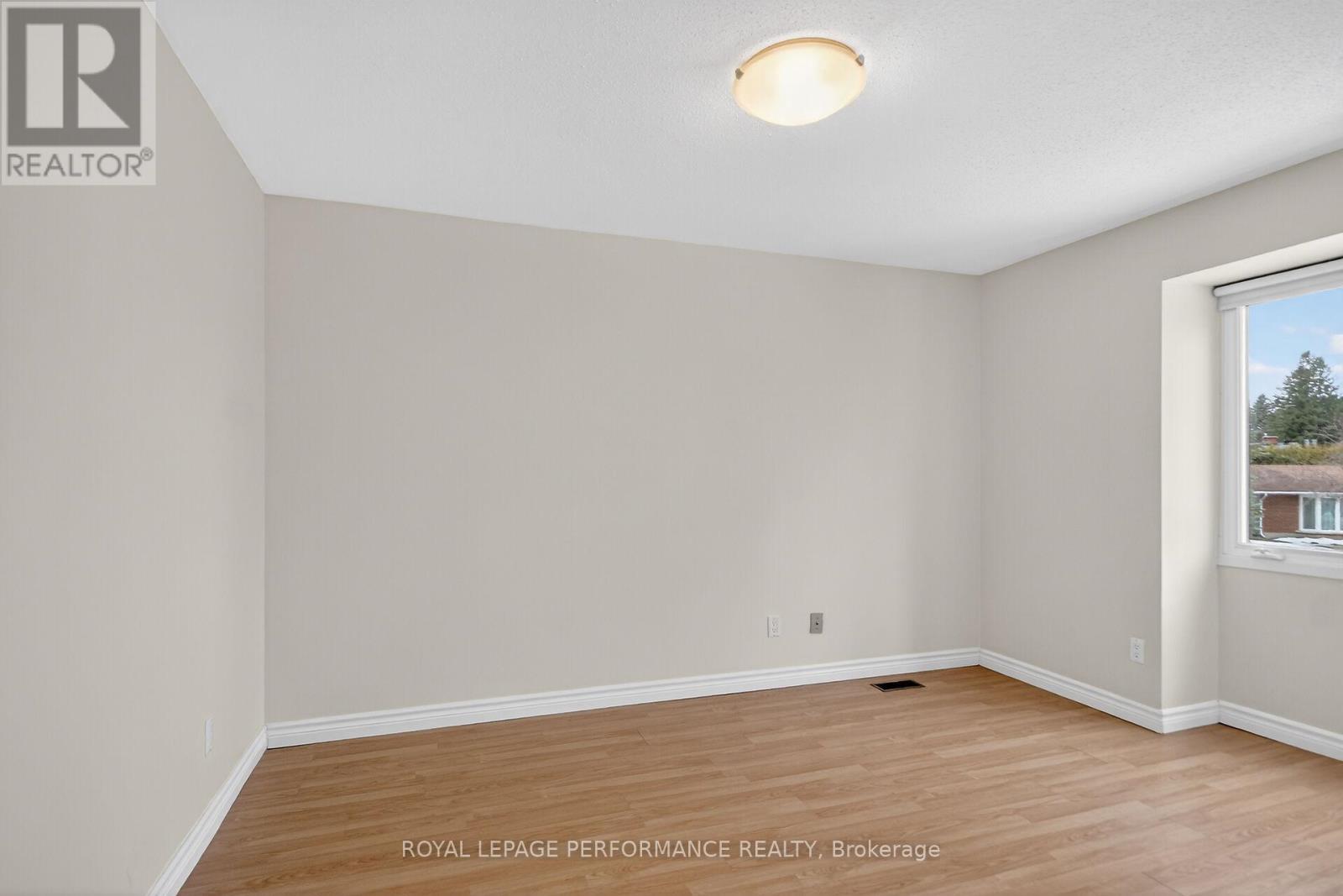 15 Hallowell Court, Ottawa, Ontario  K2H 8N4 - Photo 35 - X13232724