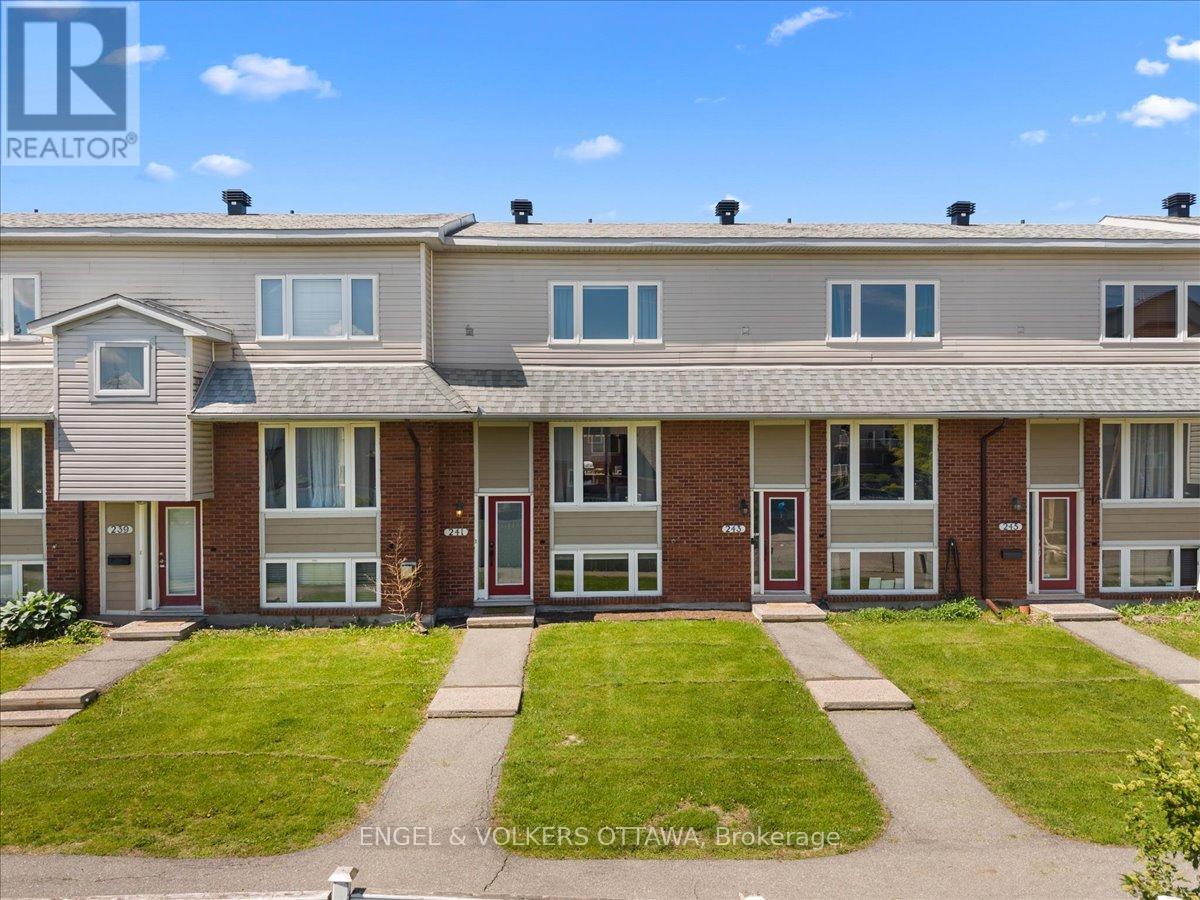 241 MONTEREY DRIVE, Ottawa, Ontario