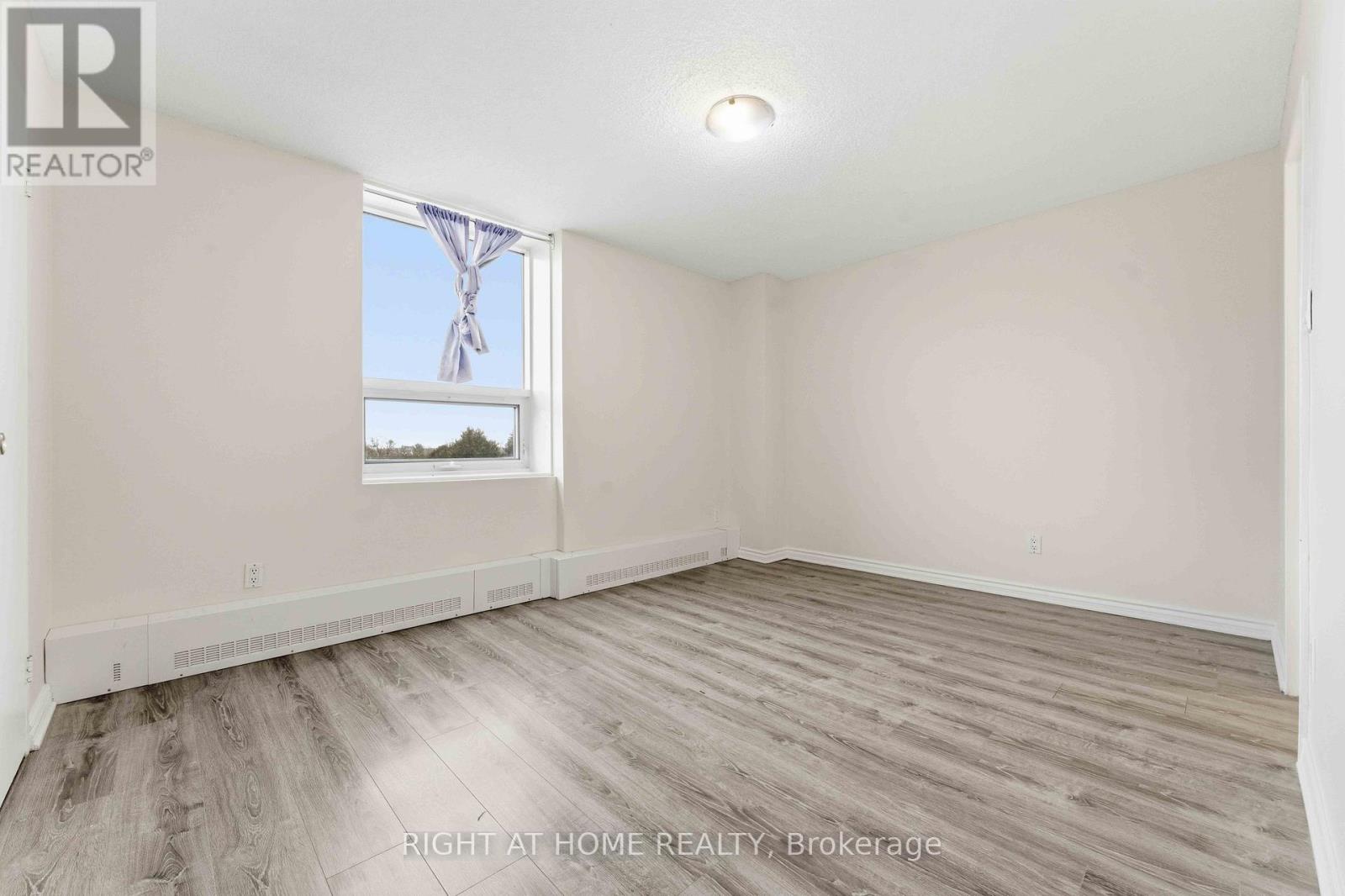311 - 665 Bathgate Drive, Ottawa, Ontario  K1K 3Y4 - Photo 15 - X13232914