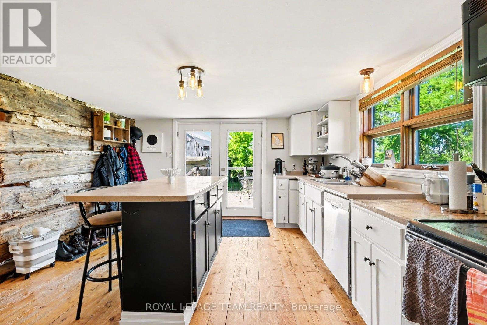 5894 Roger Stevens Drive, Montague, Ontario  K7A 4S6 - Photo 5 - X13232984
