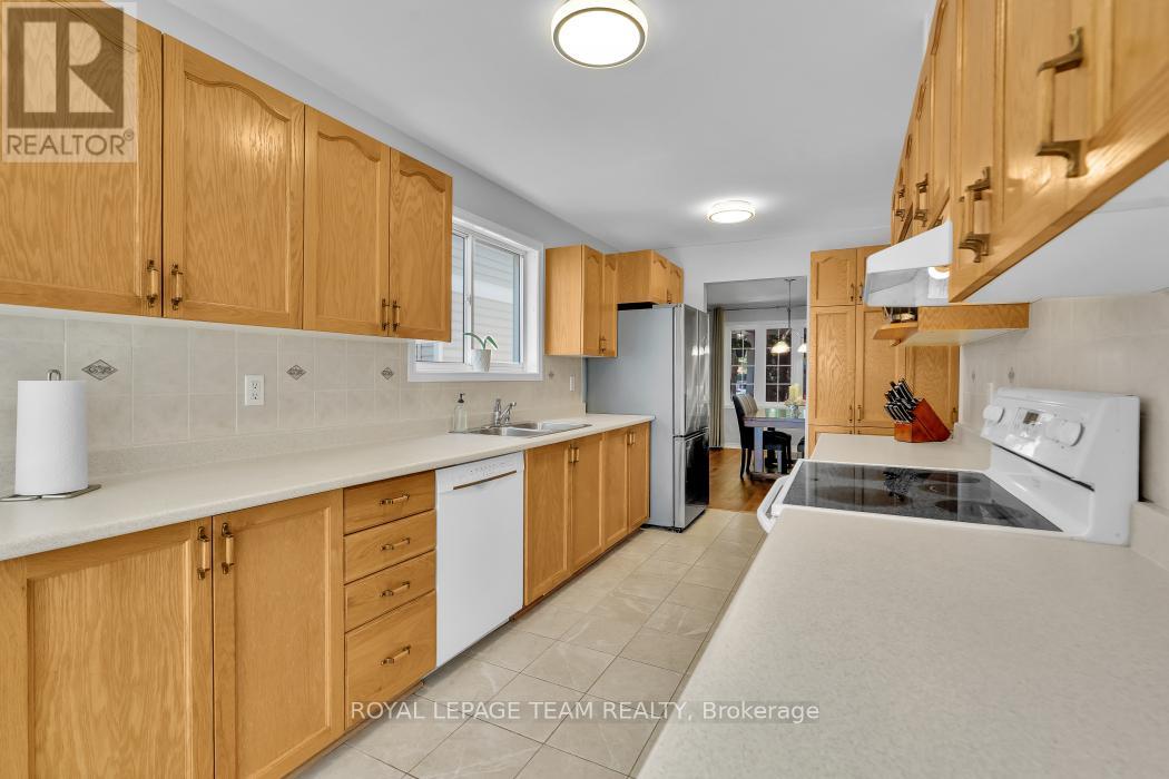 111 Fairlop Way, Ottawa, Ontario  K2J 5B6 - Photo 14 - X13233060