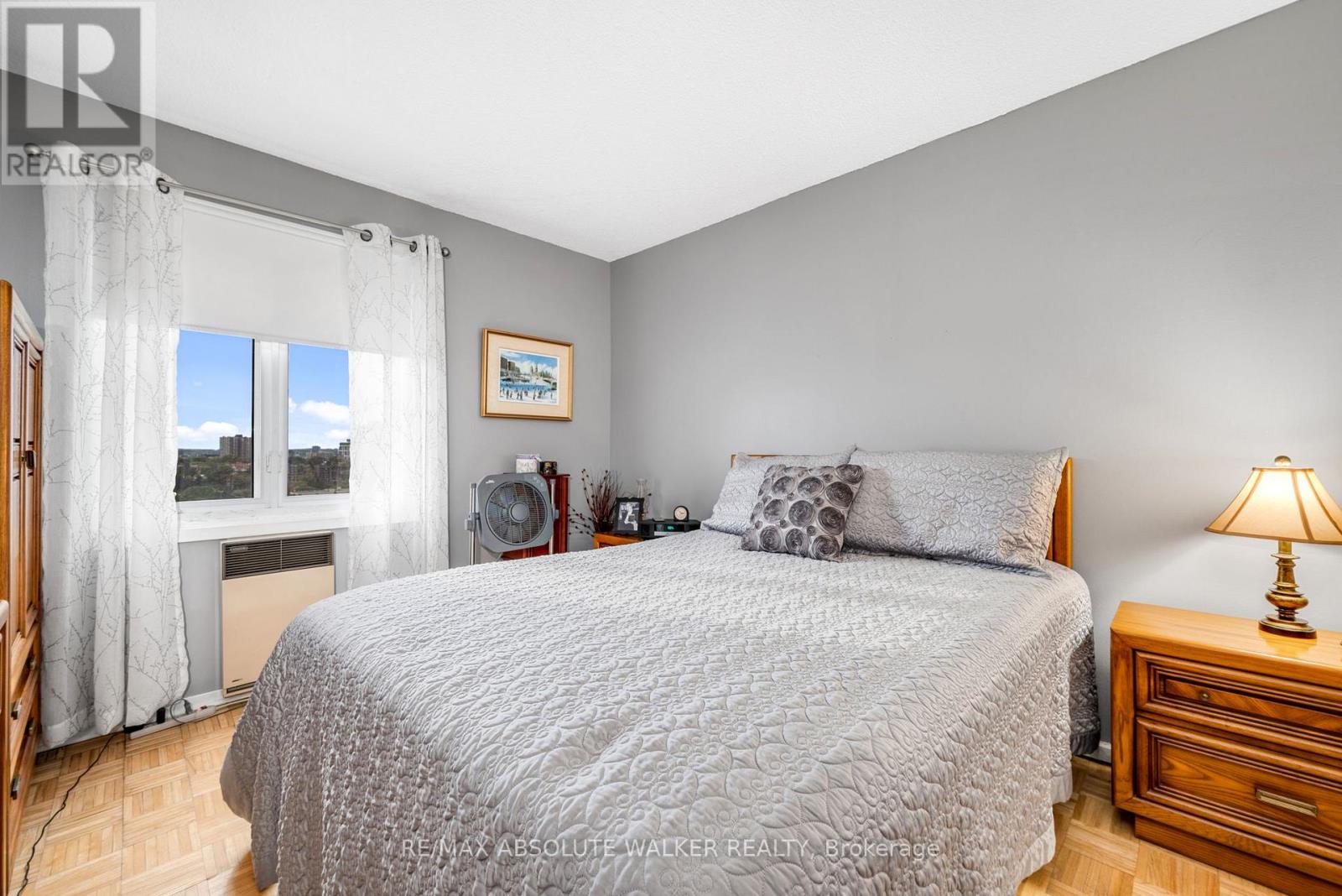 1604 - 158c Mcarthur Avenue, Ottawa, Ontario  K1L 8E7 - Photo 12 - X13233158