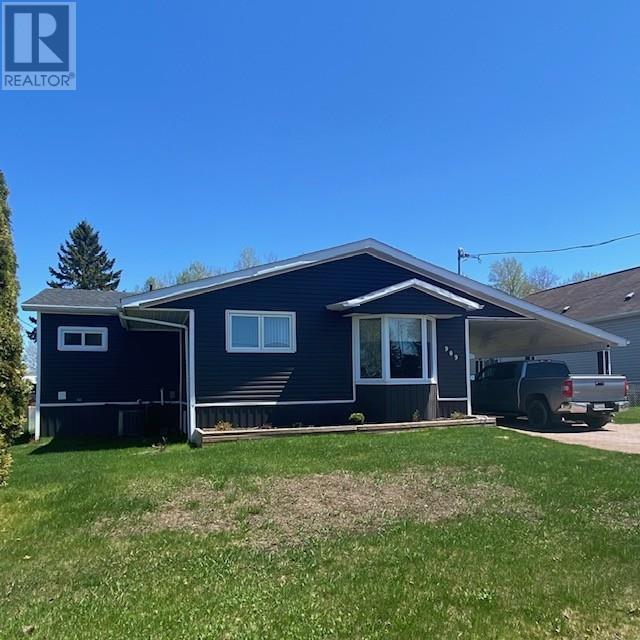 909 Second St E, Geraldton, Ontario  P0T 1M0 - Photo 1 - TB2601332