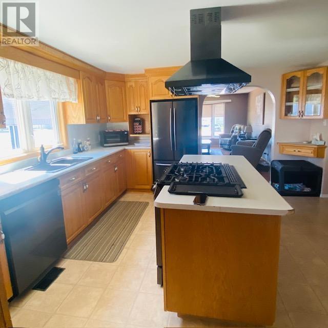 909 Second St E, Geraldton, Ontario  P0T 1M0 - Photo 7 - TB2601332