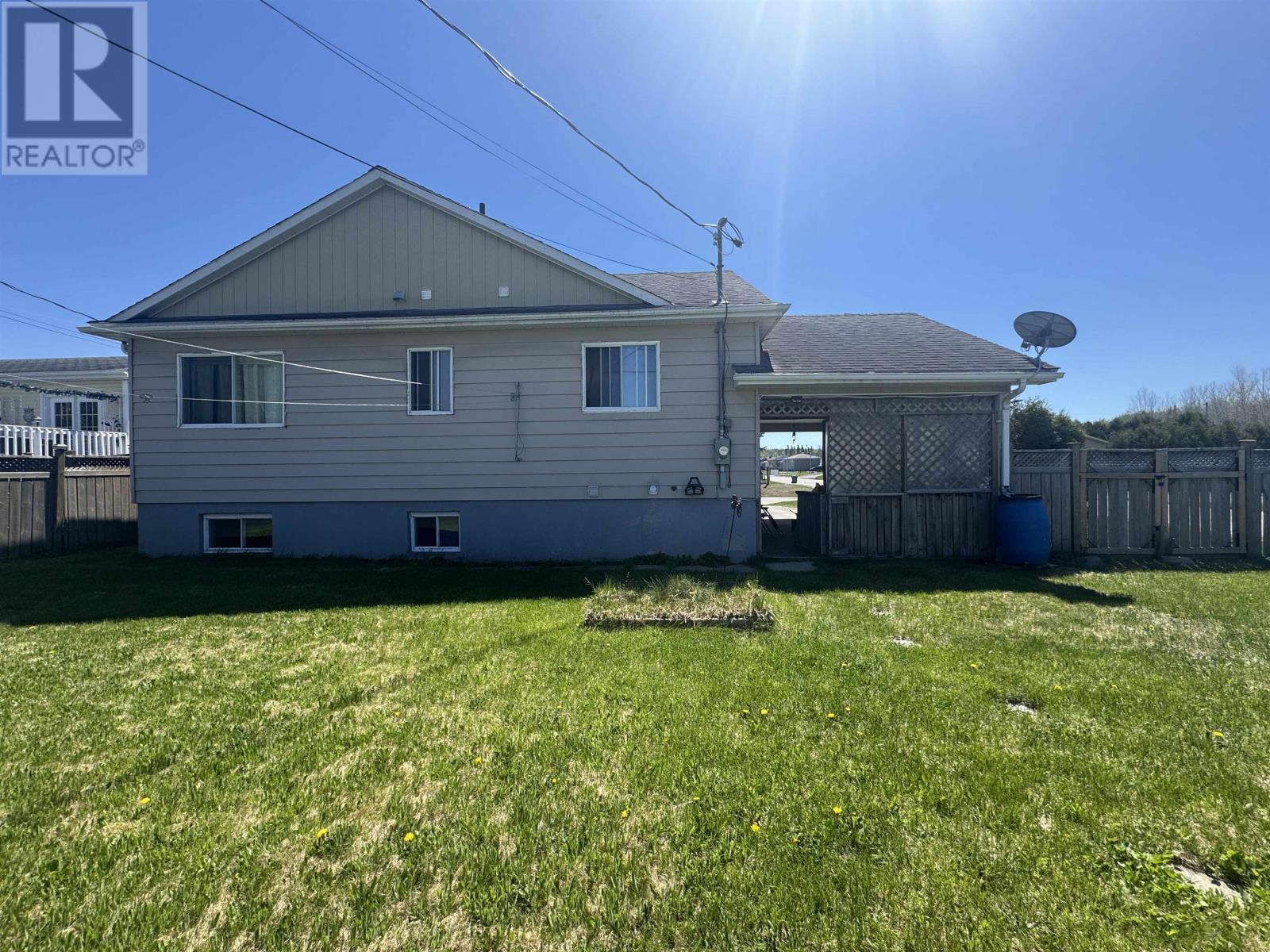 1 Wendego Street, Manitouwadge, Ontario  P0T 2C0 - Photo 34 - TB2601335