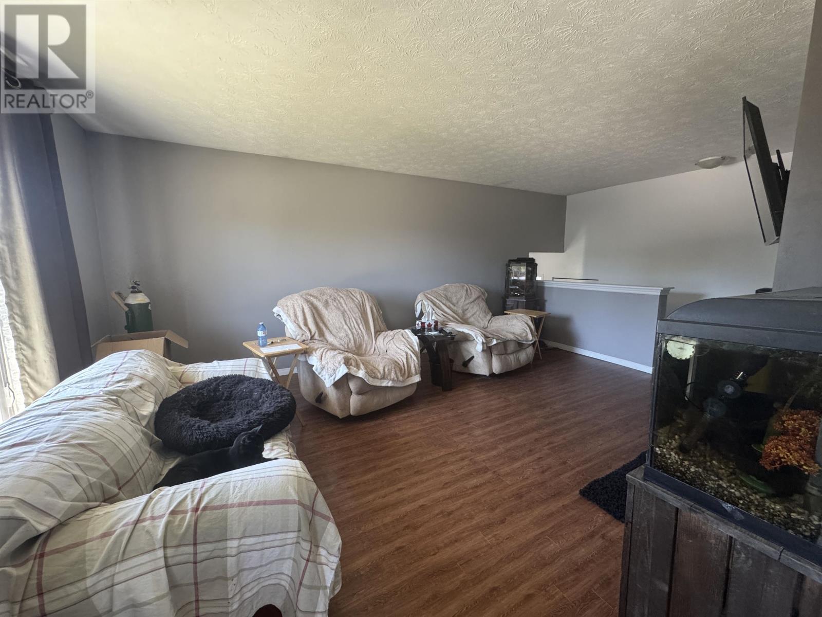 1 Wendego Street, Manitouwadge, Ontario  P0T 2C0 - Photo 4 - TB2601335