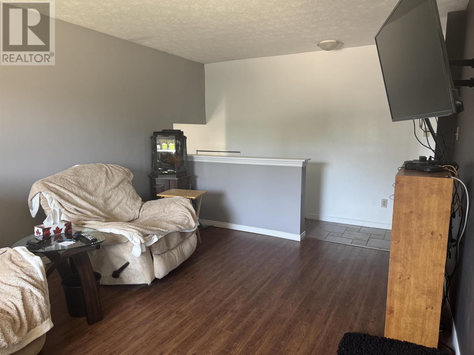 1 Wendego Street, Manitouwadge, Ontario  P0T 2C0 - Photo 5 - TB2601335