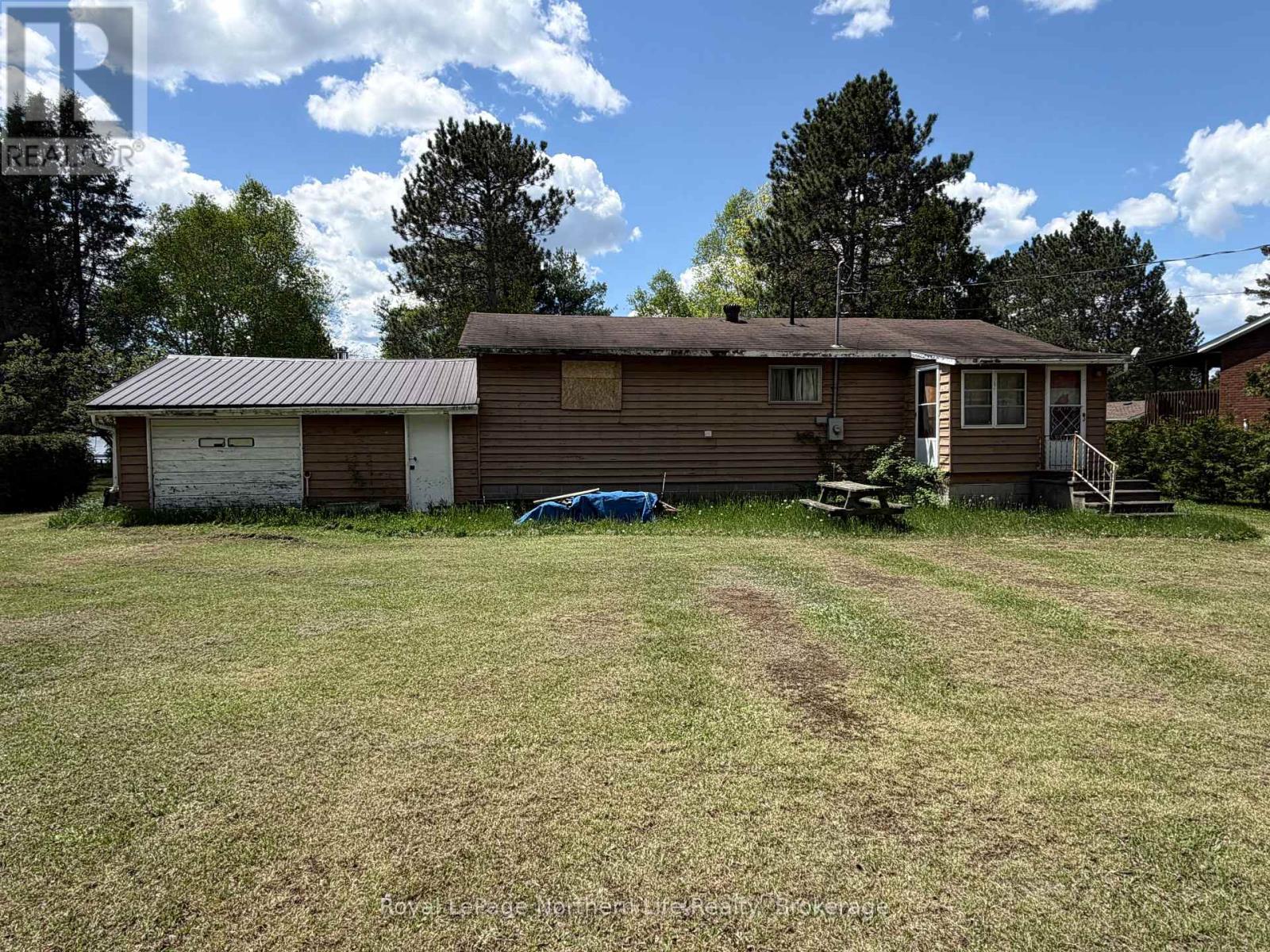 83 Earls Lake Road, Papineau-Cameron, Ontario  P0H 1V0 - Photo 4 - X13232916