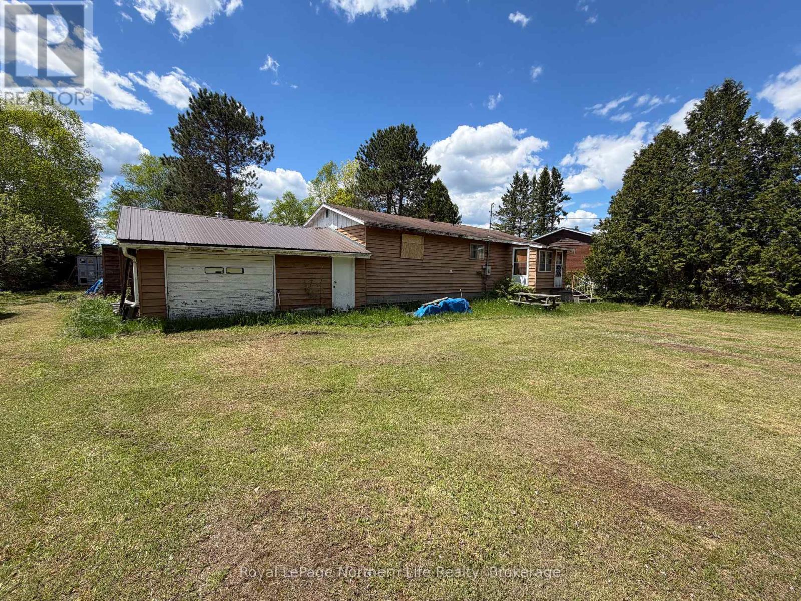 83 Earls Lake Road, Papineau-Cameron, Ontario  P0H 1V0 - Photo 5 - X13232916