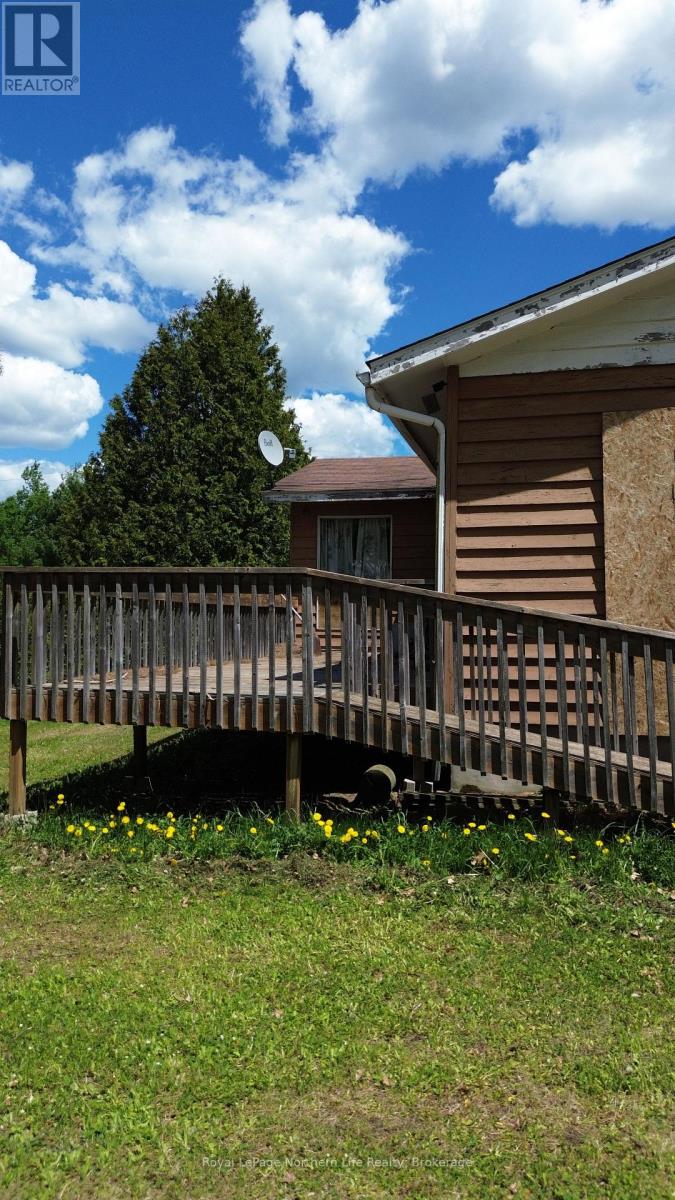 83 Earls Lake Road, Papineau-Cameron, Ontario  P0H 1V0 - Photo 9 - X13232916