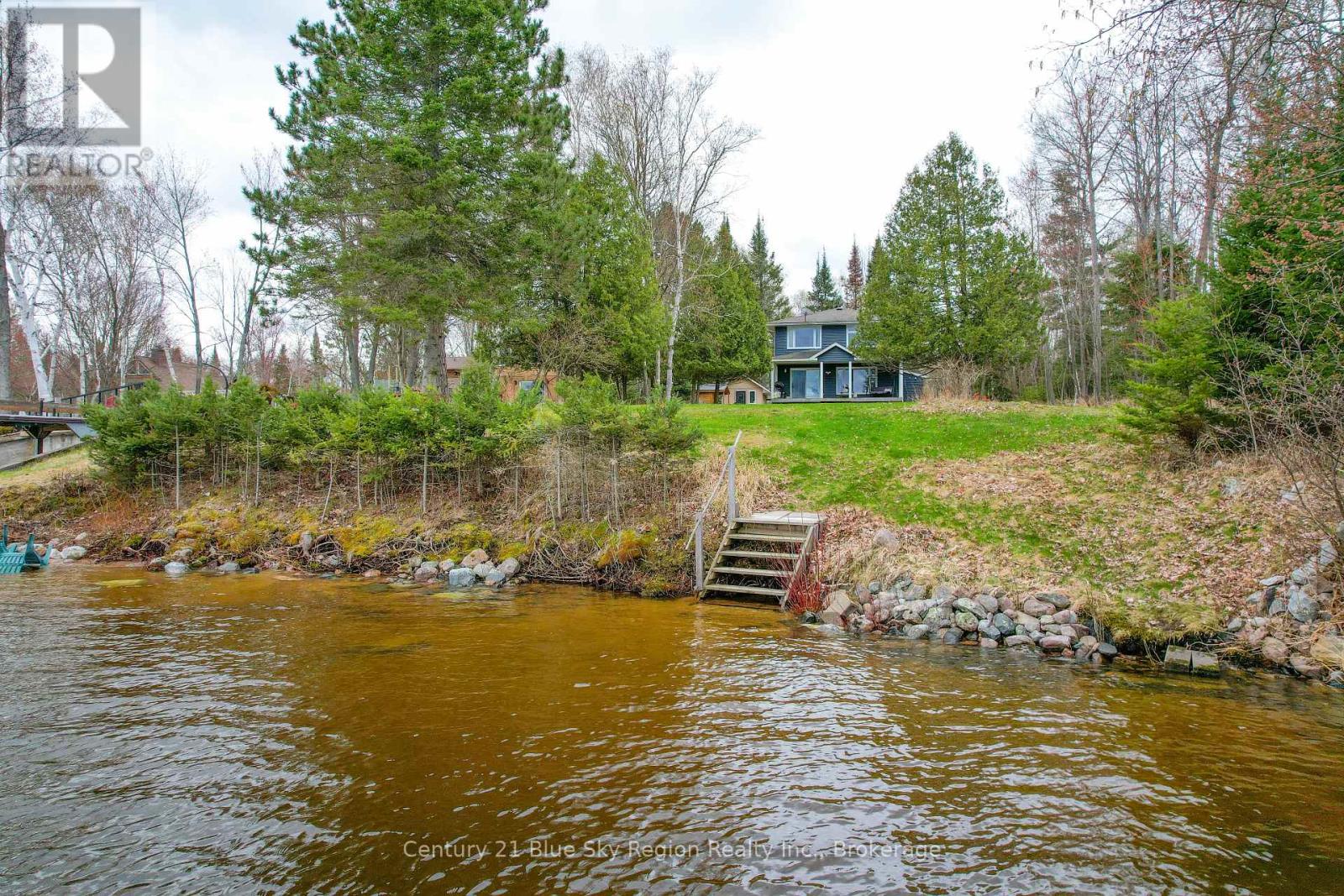 64 NINOVAN ROAD E, Callander, Ontario