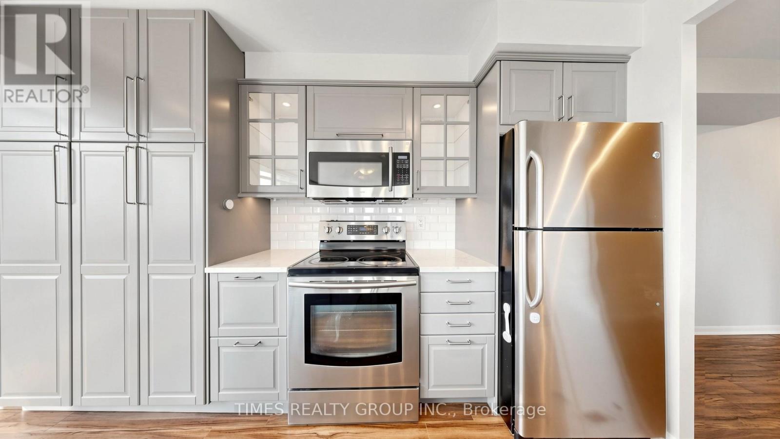 1407 - 185 Legion Road N, Toronto, Ontario  M8Y 0A1 - Photo 11 - W13232552