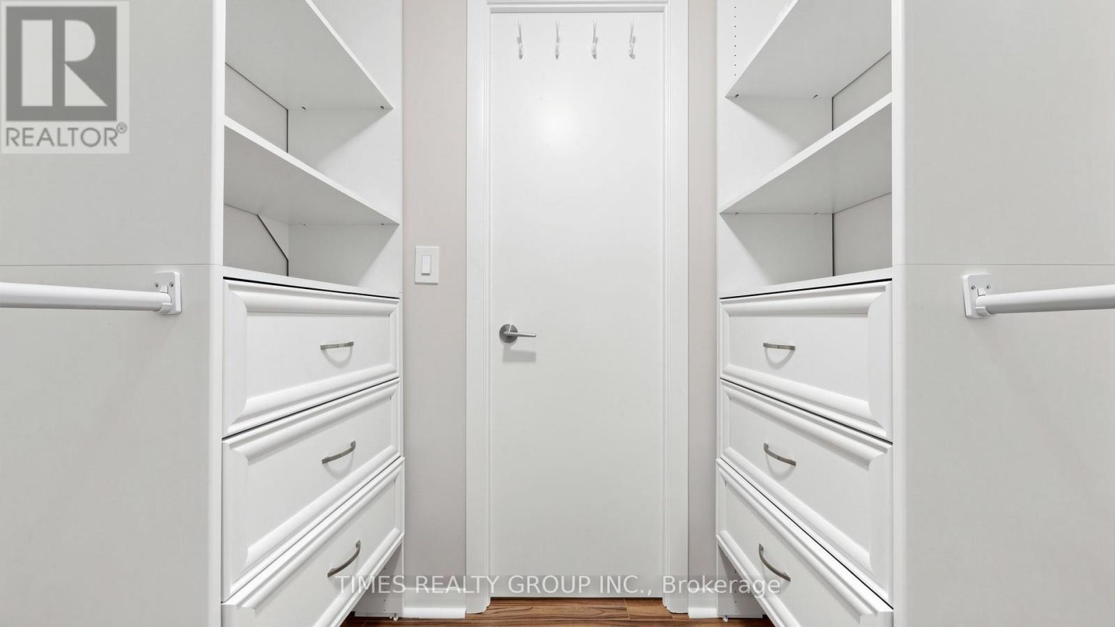1407 - 185 Legion Road N, Toronto, Ontario  M8Y 0A1 - Photo 16 - W13232552