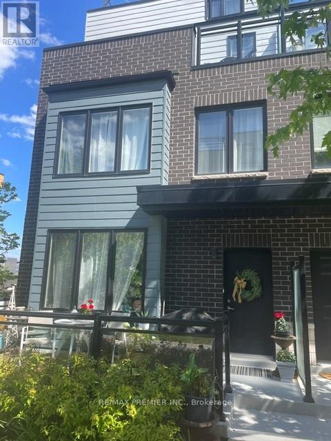 1 - 2255 Mcnab Lane, Mississauga, Ontario  L5J 0B3 - Photo 3 - W13232576
