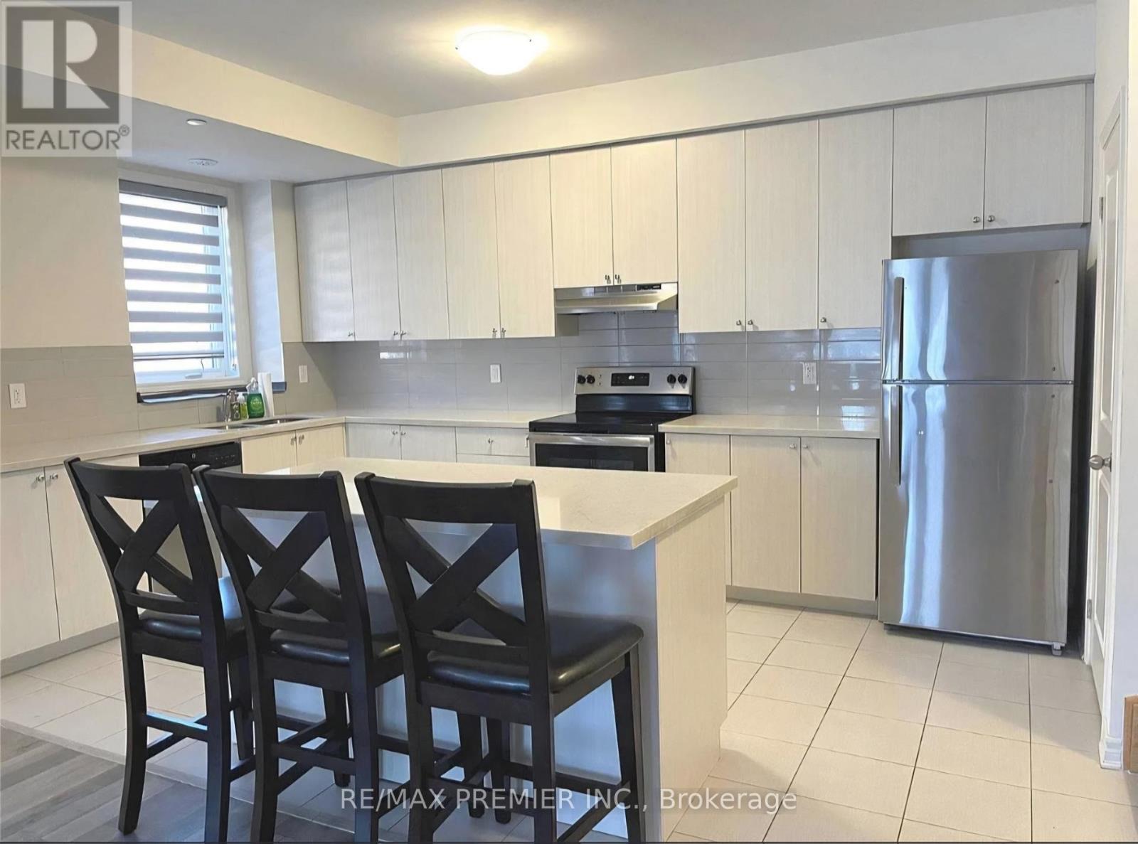1 - 2255 Mcnab Lane, Mississauga, Ontario  L5J 0B3 - Photo 9 - W13232576