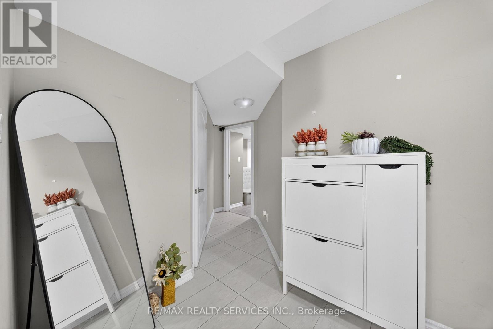 98 Saffron Crescent, Brampton, Ontario  L6S 6H8 - Photo 39 - W13232582
