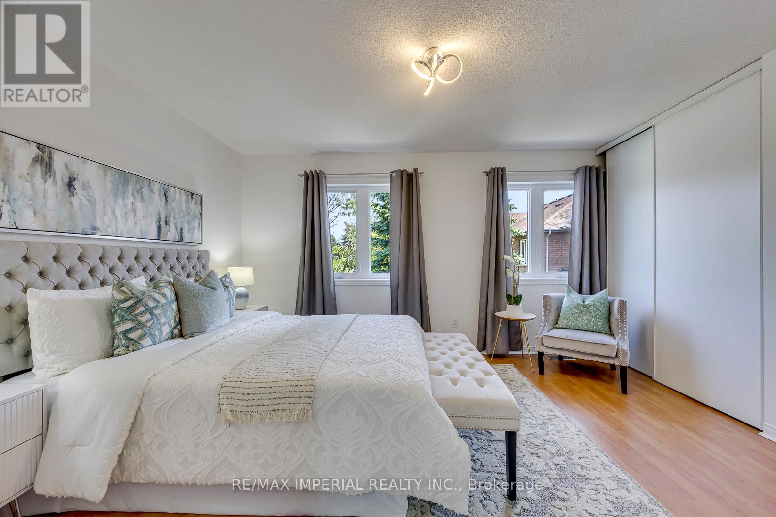 26 - 833 Scollard Court, Mississauga, Ontario  L5V 2B4 - Photo 27 - W13232594