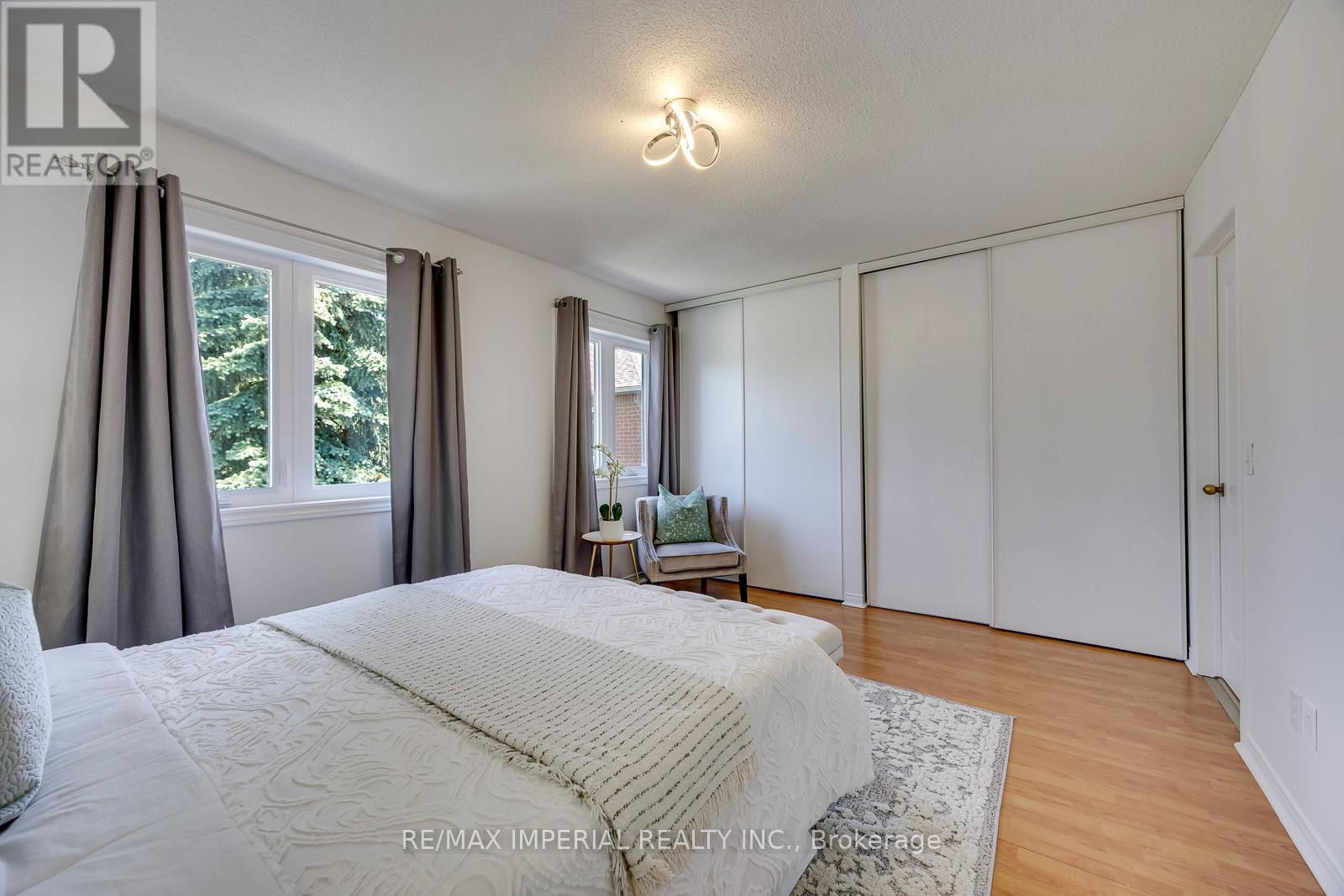 26 - 833 Scollard Court, Mississauga, Ontario  L5V 2B4 - Photo 28 - W13232594