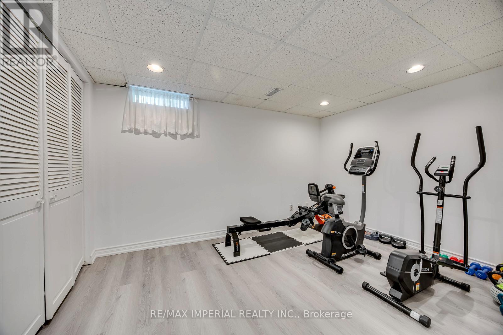 26 - 833 Scollard Court, Mississauga, Ontario  L5V 2B4 - Photo 39 - W13232594