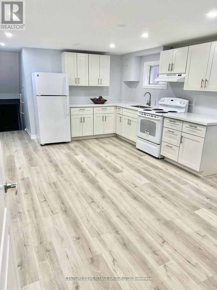 Lower - 32 Histon Crescent, Brampton, Ontario  L6V 3R1 - Photo 3 - W13232608