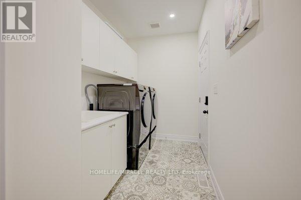 Main & 2nd Floor - 600 Beam Court, Milton, Ontario  L9E 1L3 - Photo 26 - W13232636