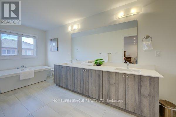 Main & 2nd Floor - 600 Beam Court, Milton, Ontario  L9E 1L3 - Photo 42 - W13232636