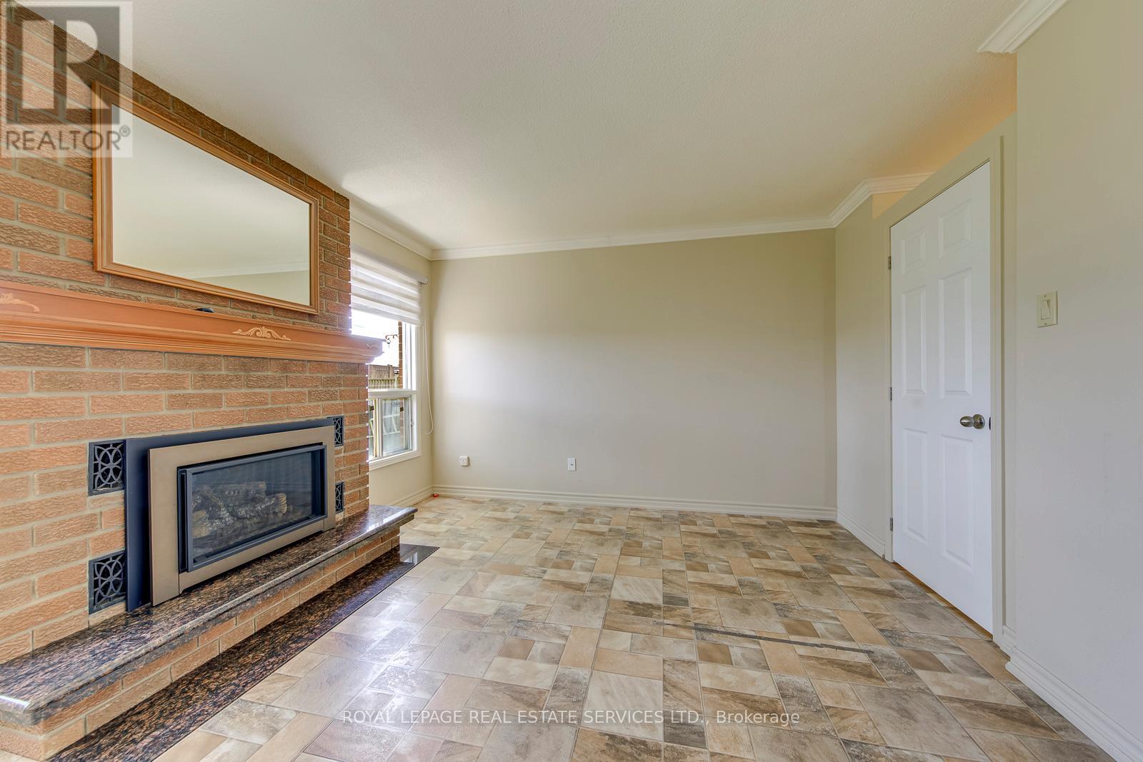 396 Laurentian Avenue, Mississauga, Ontario  L4Z 2J3 - Photo 19 - W13232638