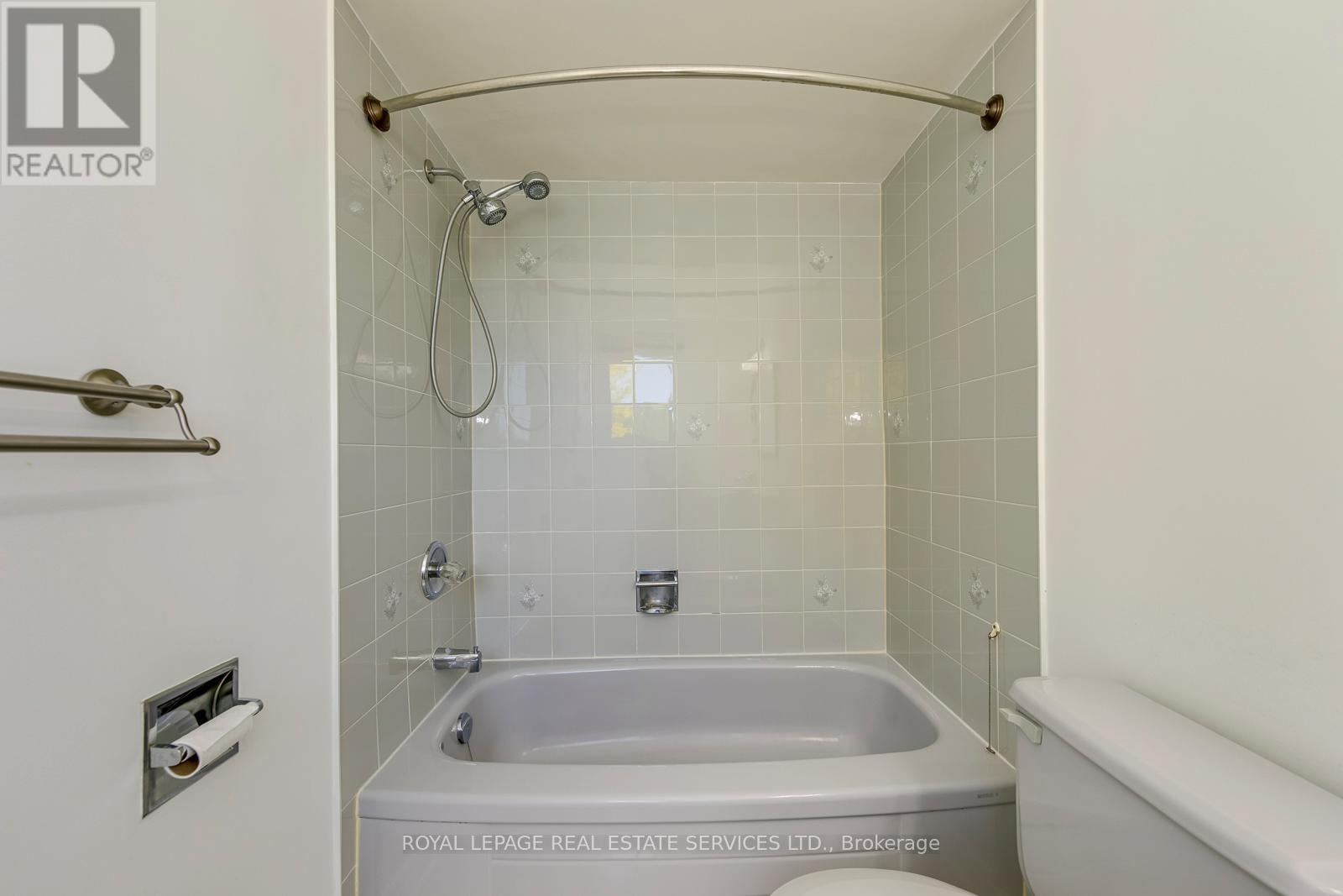 396 Laurentian Avenue, Mississauga, Ontario  L4Z 2J3 - Photo 31 - W13232638