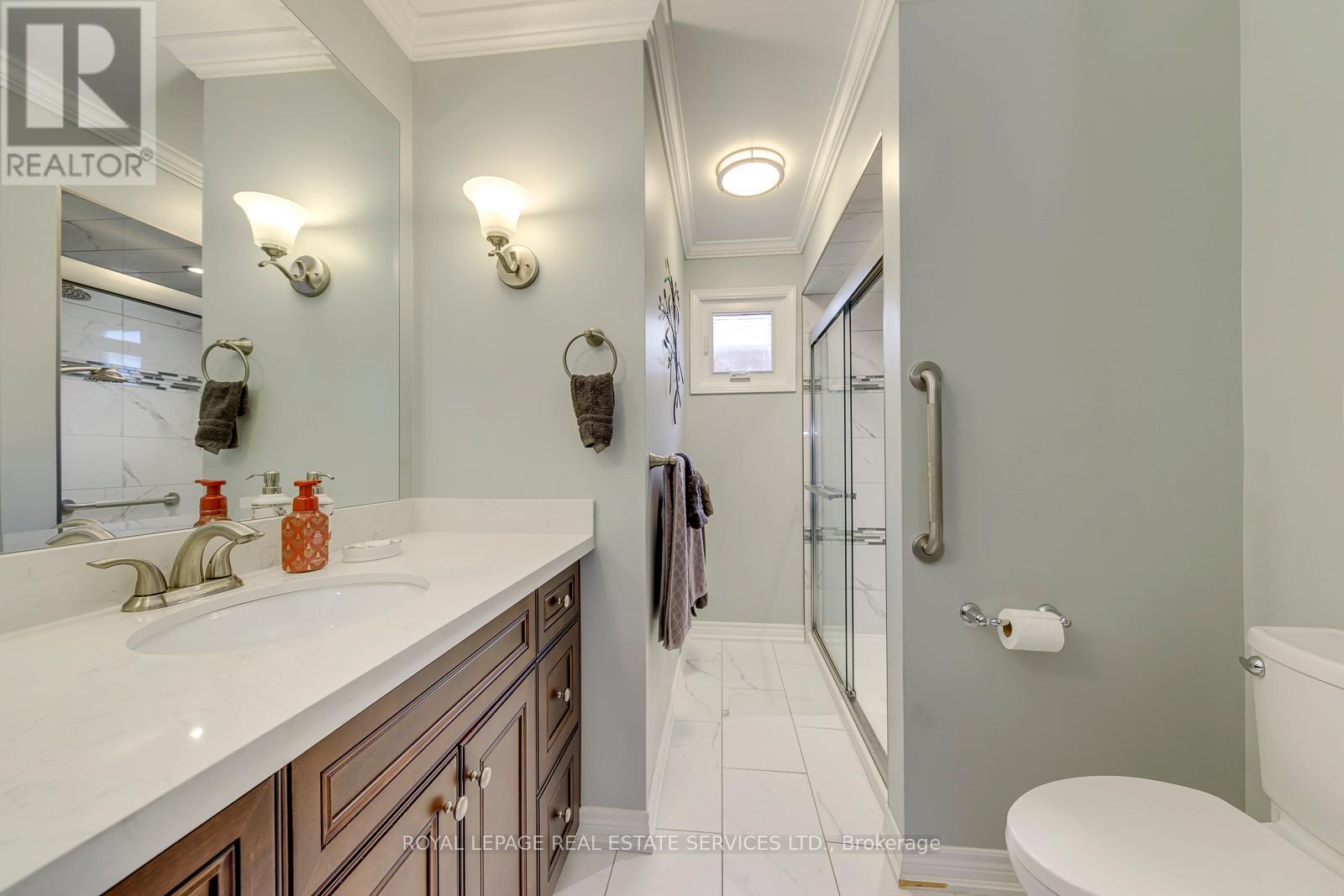 396 Laurentian Avenue, Mississauga, Ontario  L4Z 2J3 - Photo 36 - W13232638