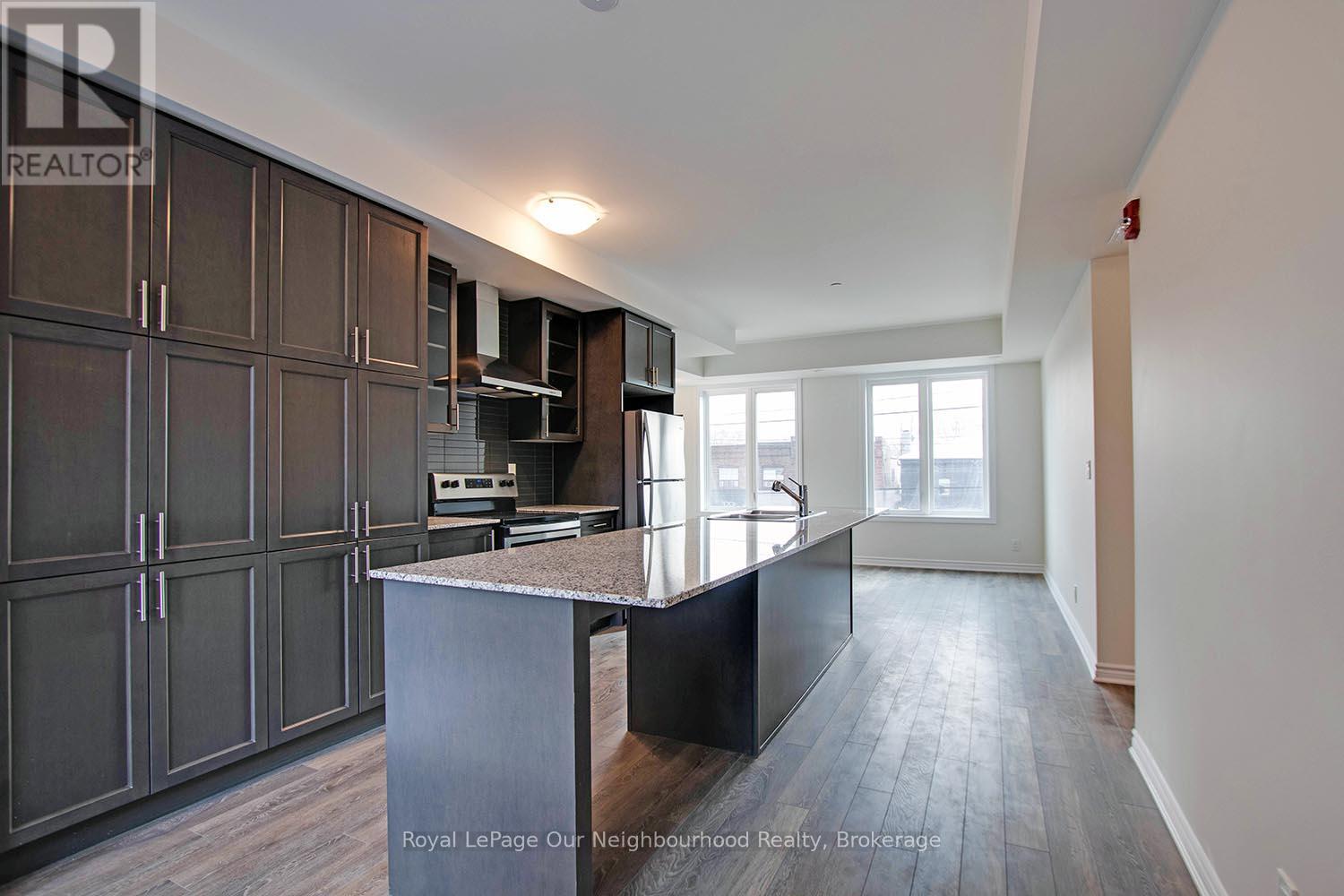 12 - 3580 Lakeshore Boulevard, Toronto, Ontario  M8W 3J6 - Photo 2 - W13233116