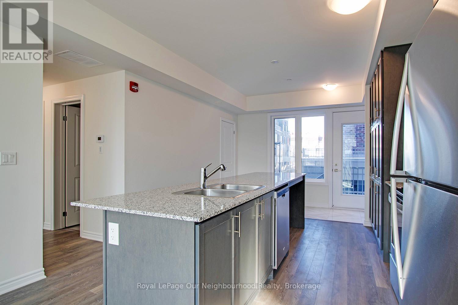 12 - 3580 Lakeshore Boulevard, Toronto, Ontario  M8W 3J6 - Photo 3 - W13233116