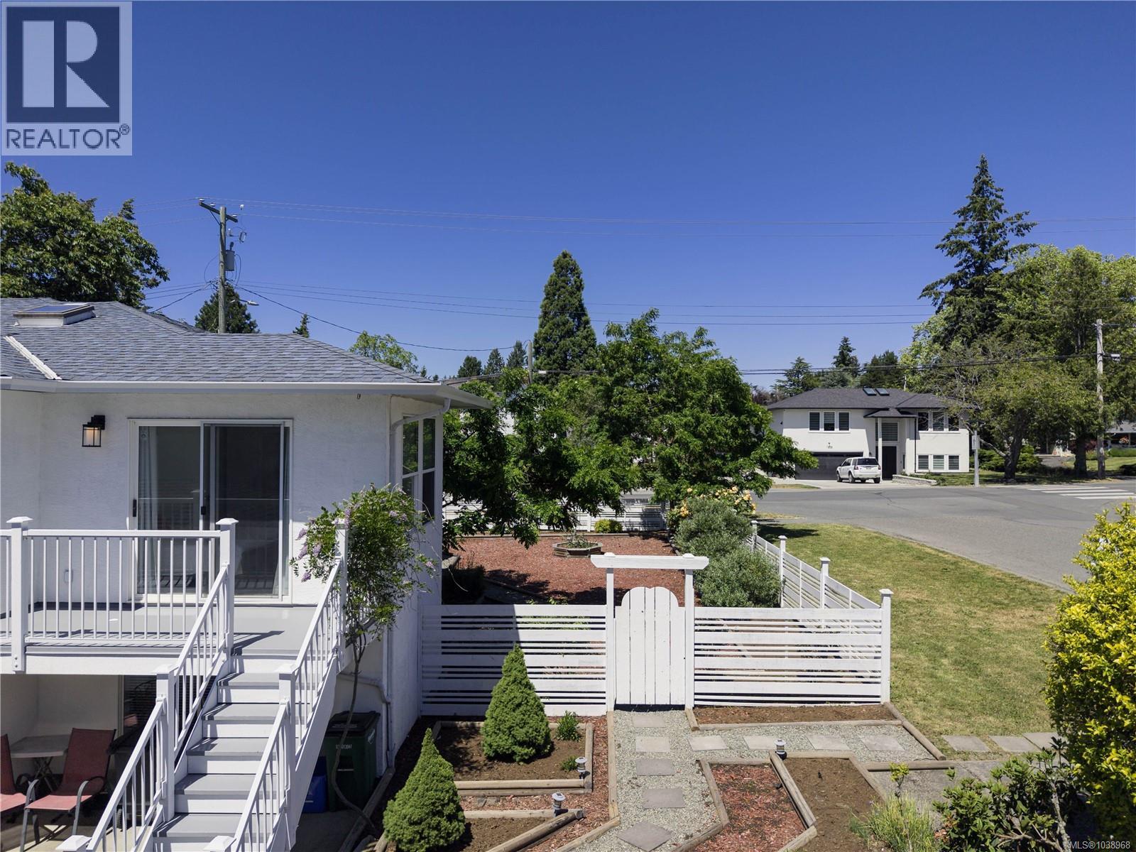 Lorem Ipsum Dol, Saanich, British Columbia  V8N  - Photo 28 - DEMO29845469