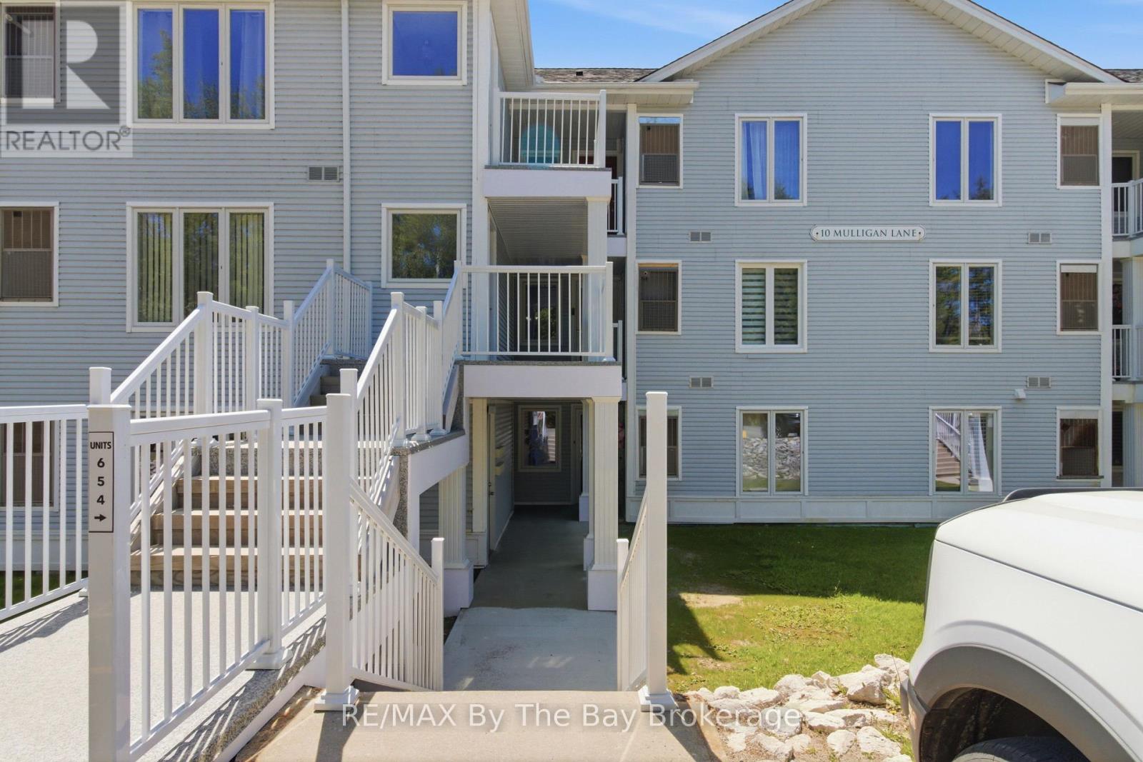 1 - 10 MULLIGAN LANE, Wasaga Beach, Ontario