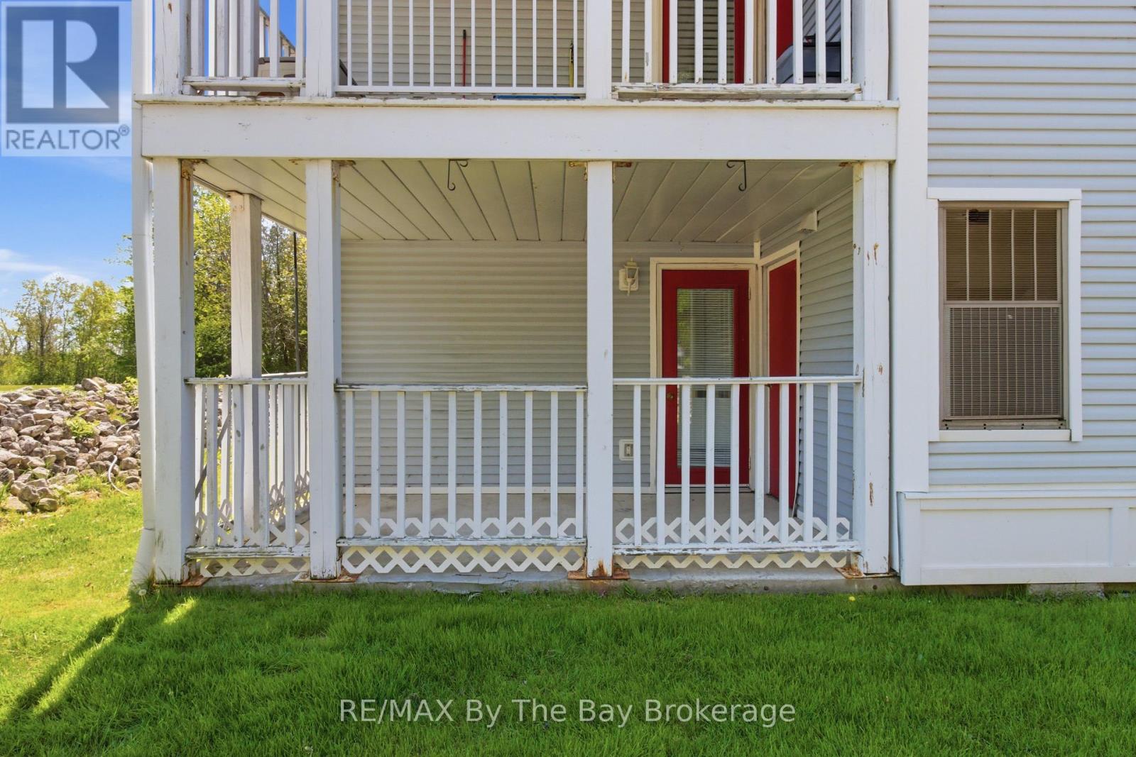 1 - 10 Mulligan Lane, Wasaga Beach, Ontario  L9Z 1C4 - Photo 5 - S13232766