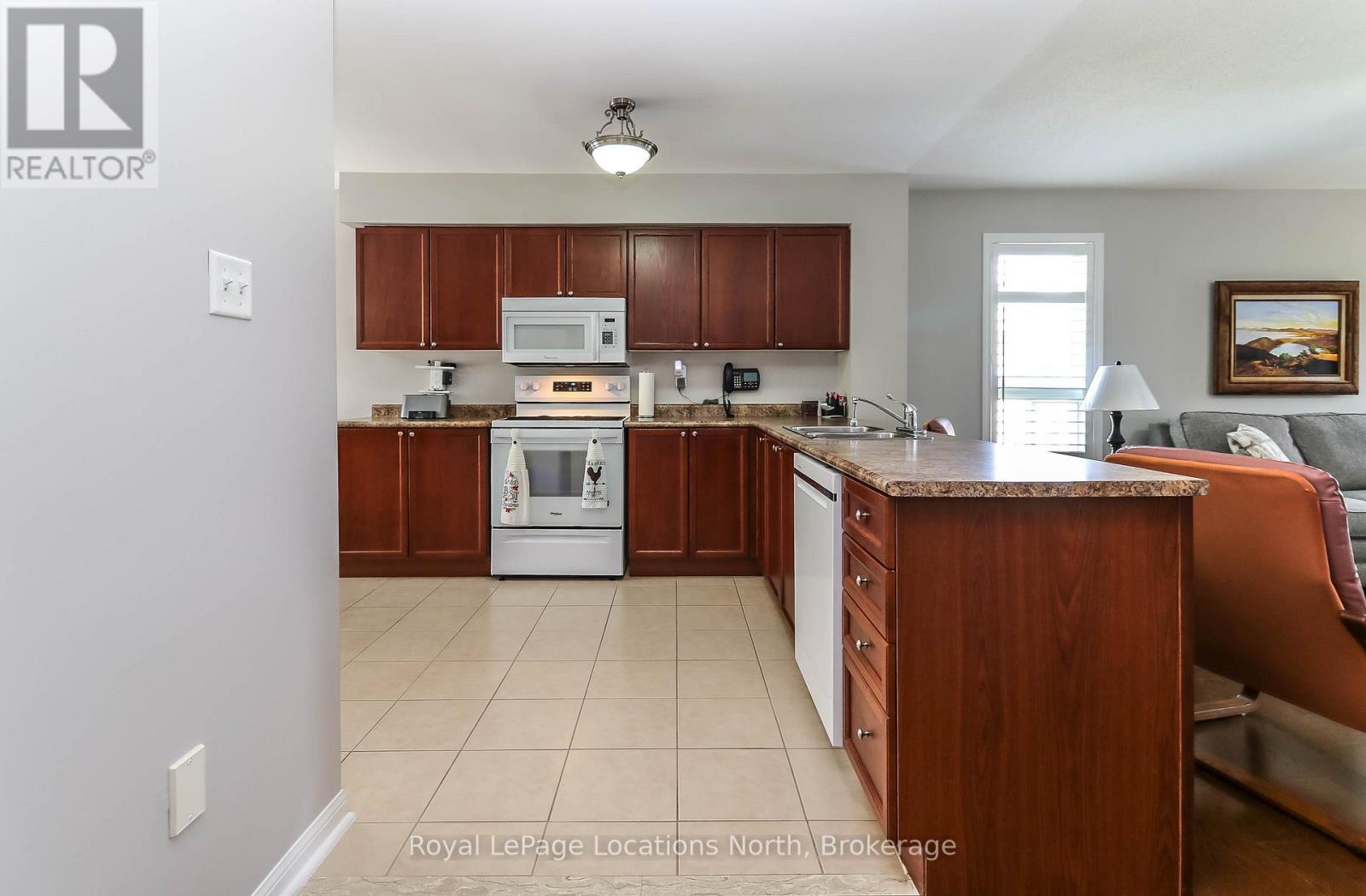 29 Masters Lane, Wasaga Beach, Ontario  L9Z 1S8 - Photo 12 - S13233066