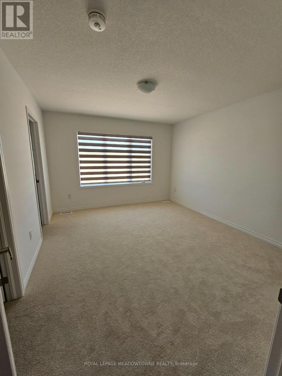 879 Amand Drive, Kitchener, Ontario  N2R 0V6 - Photo 16 - X13232586