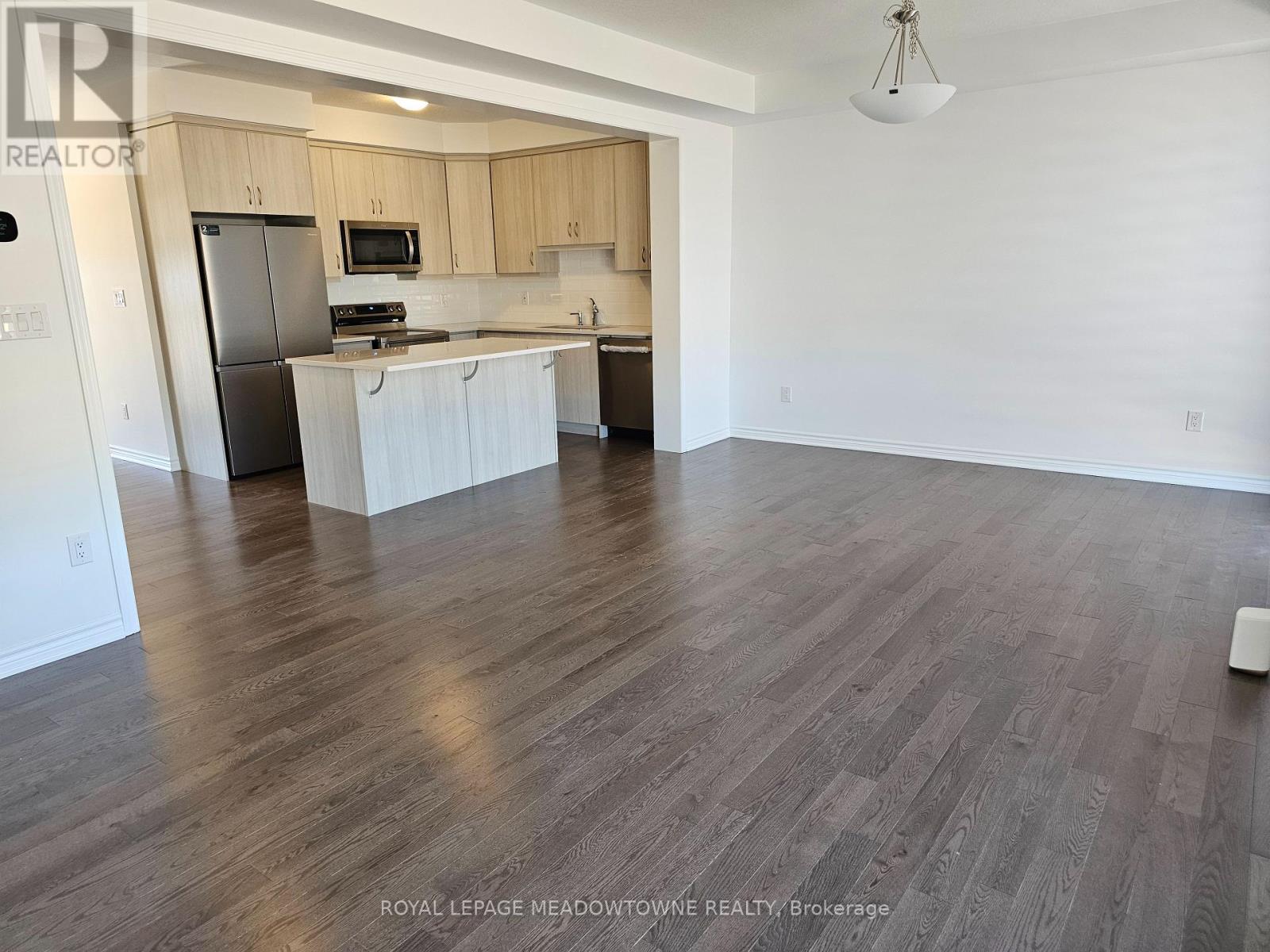 879 Amand Drive, Kitchener, Ontario  N2R 0V6 - Photo 6 - X13232586
