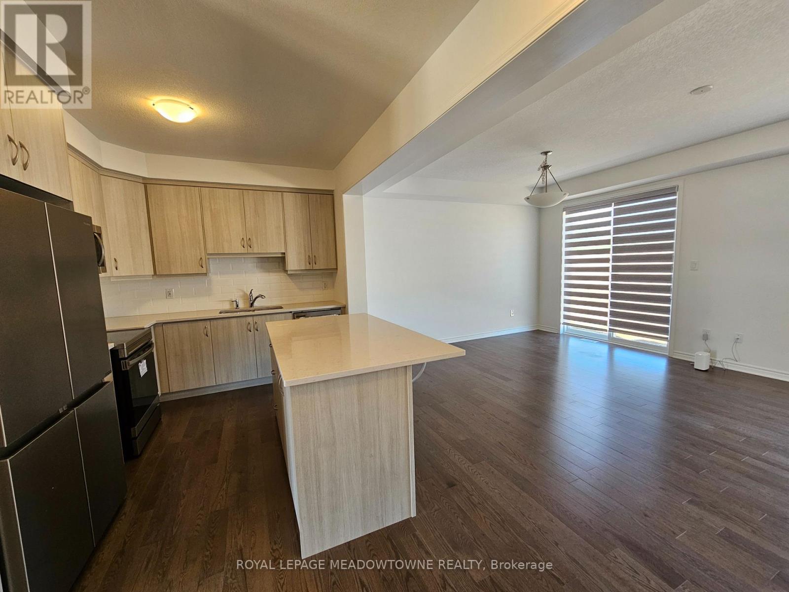 879 Amand Drive, Kitchener, Ontario  N2R 0V6 - Photo 8 - X13232586
