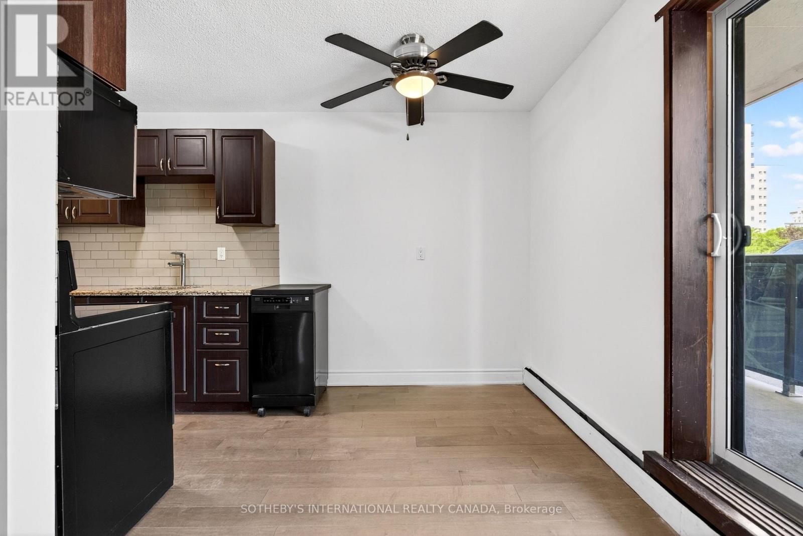 103 - 81 Charlton Avenue E, Hamilton, Ontario  L8N 1Y7 - Photo 4 - X13232684