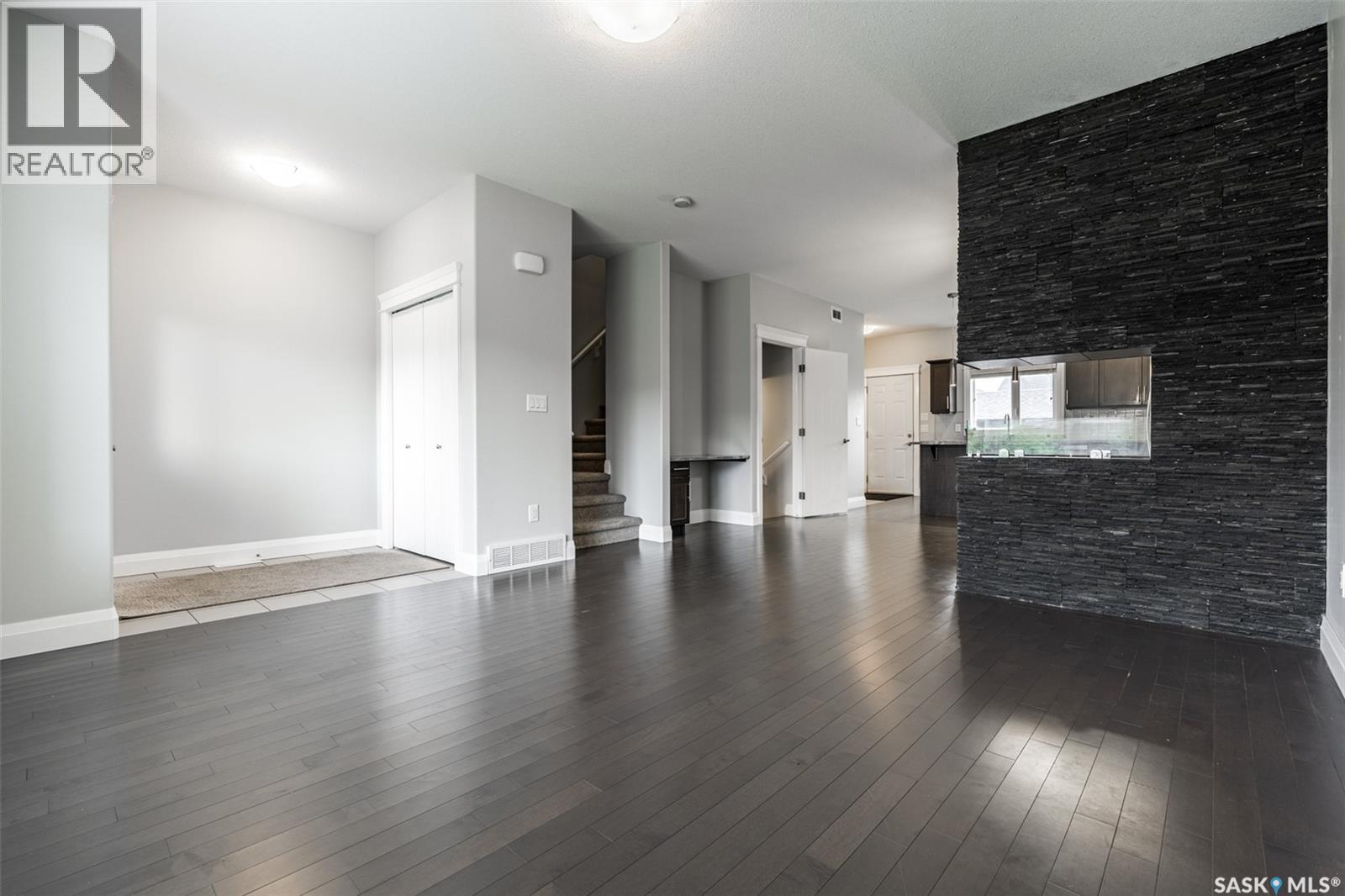 18 111 Rosewood Gate N, Saskatoon, Saskatchewan  S7V 0E5 - Photo 2 - SK038016