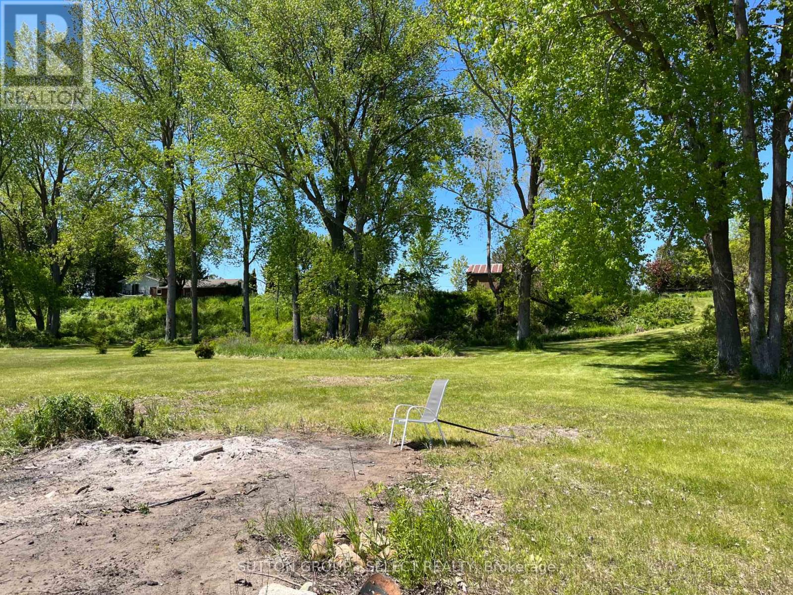 7504 Talbot Trail, Chatham-Kent, Ontario  N0P 1A0 - Photo 10 - X13228360