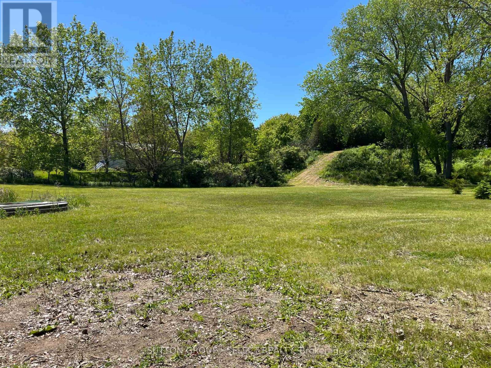 7504 Talbot Trail, Chatham-Kent, Ontario  N0P 1A0 - Photo 6 - X13228360