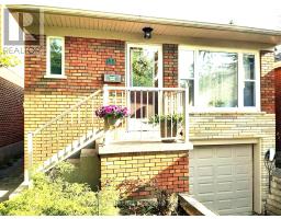 9 CRAIGLEE DRIVE, Toronto, Ontario