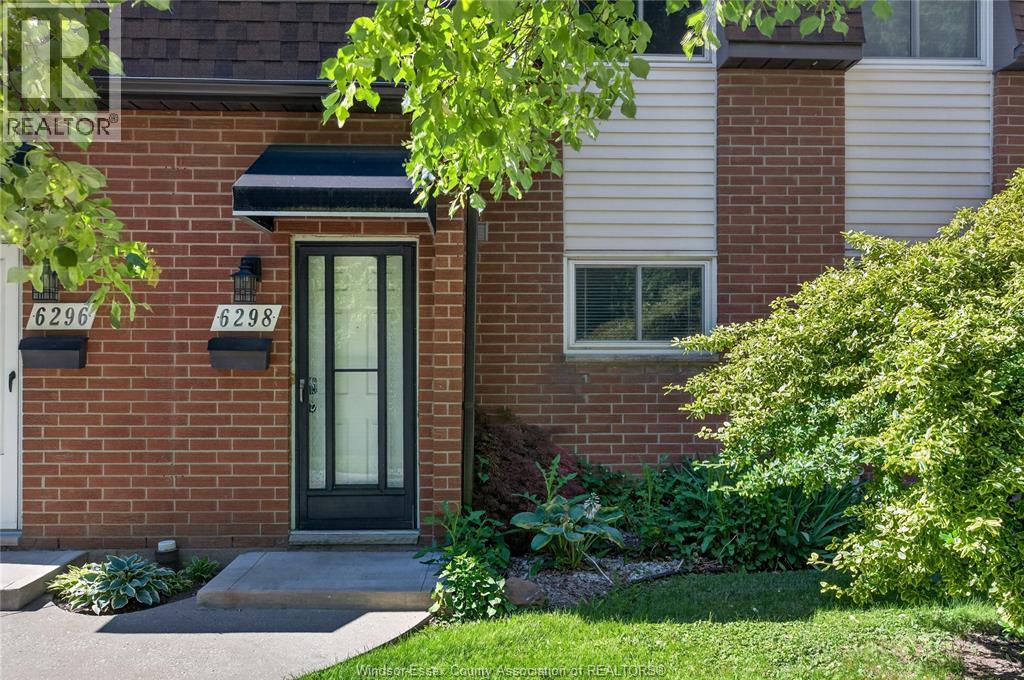 6298 THORNBERRY CRESCENT, Windsor, Ontario