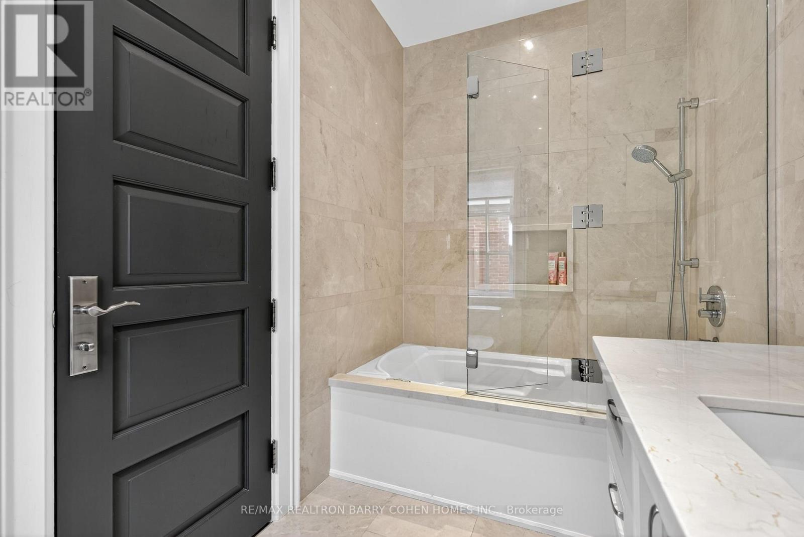 76 Arjay Crescent, Toronto, Ontario  M2L 1C7 - Photo 31 - C13232836