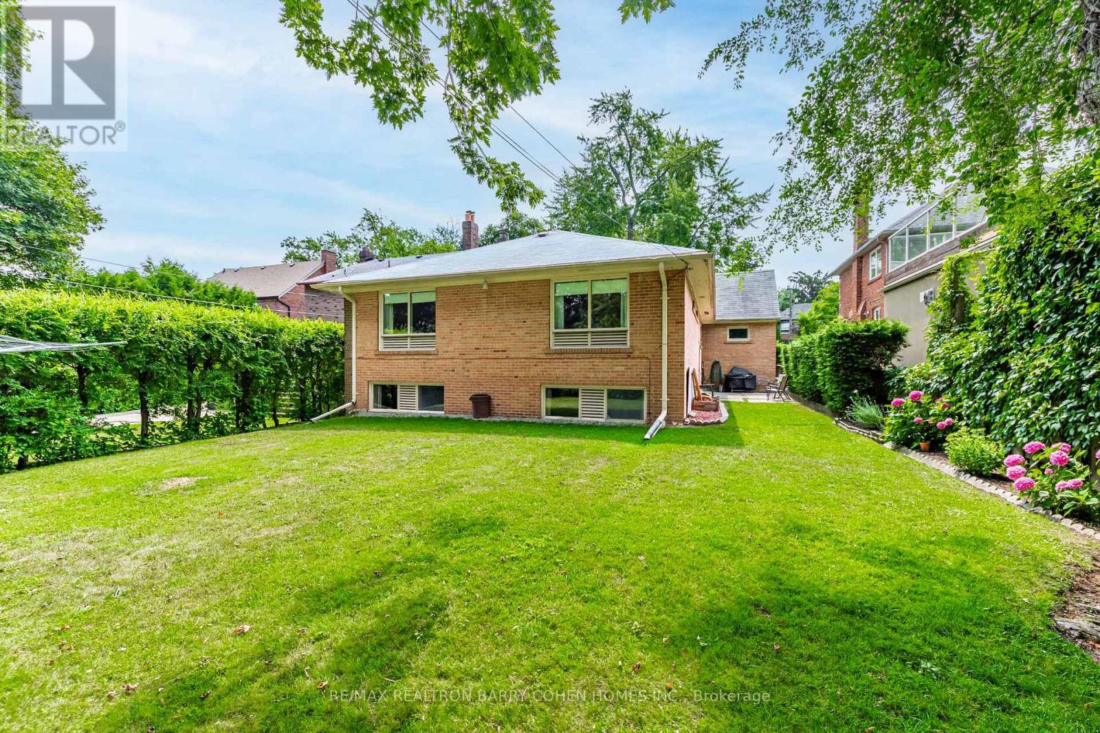 200 Cortleigh Boulevard, Toronto, Ontario  M5N 1P5 - Photo 23 - C13233012