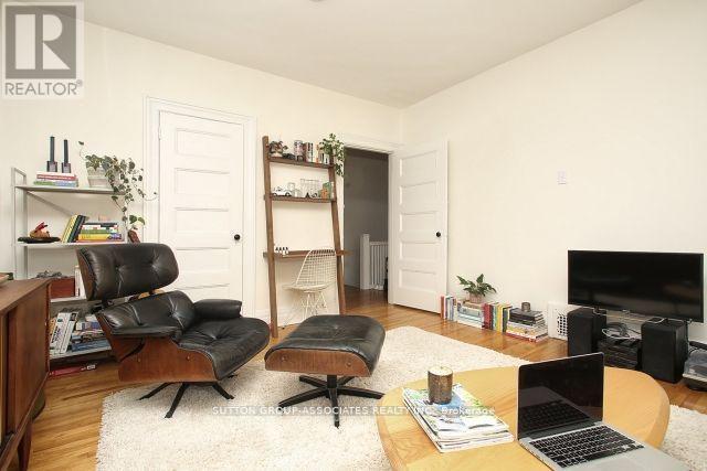 2nd Fl. - 738 Shaw Street, Toronto, Ontario  M6G 3L7 - Photo 12 - C13233016