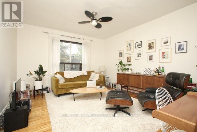 2nd Fl. - 738 Shaw Street, Toronto, Ontario  M6G 3L7 - Photo 4 - C13233016