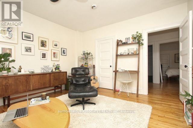 2nd Fl. - 738 Shaw Street, Toronto, Ontario  M6G 3L7 - Photo 6 - C13233016